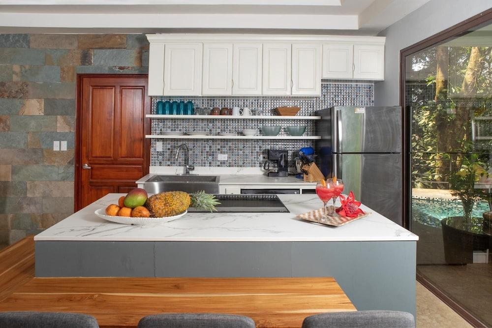 Rainforest Gem 2BR Aracari Villa With Private Pool AC Wi-fi