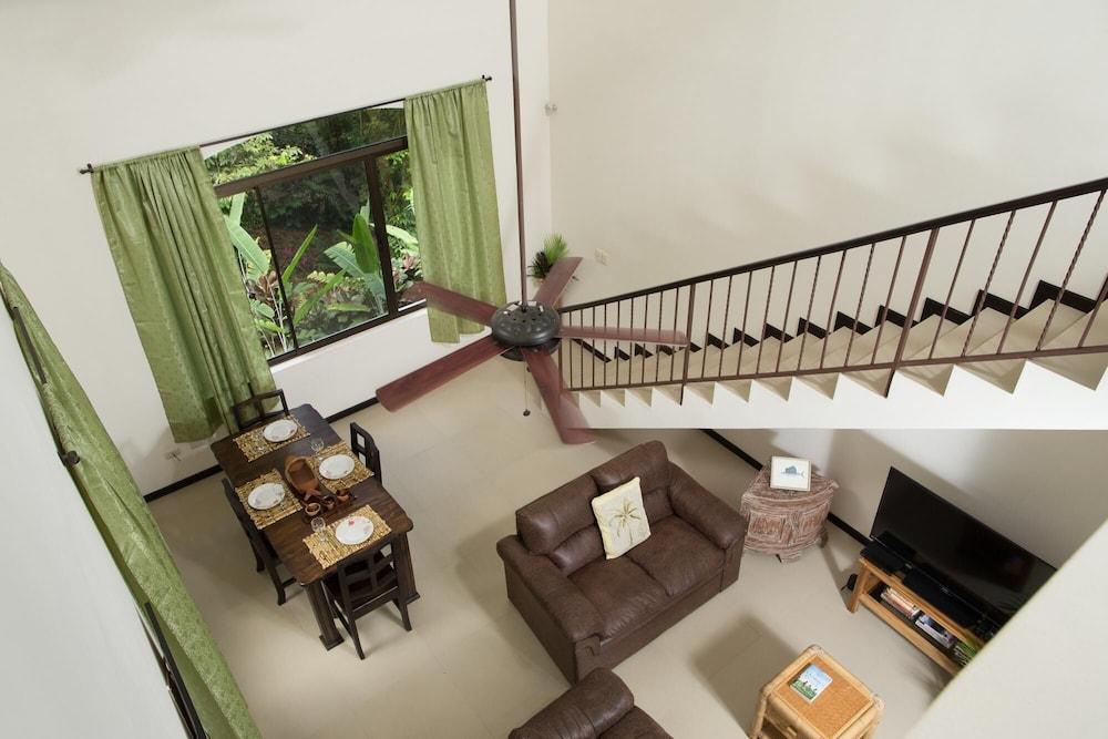 3BR Casa Heron w Private Pool Wi-fi BBQ