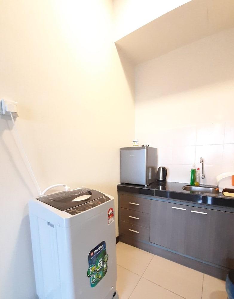 OYO Home 90416 Exclusuites