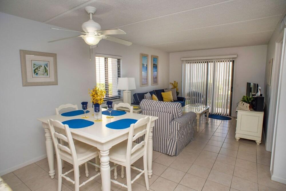 Unit 2101 - Ocean Racquet Club