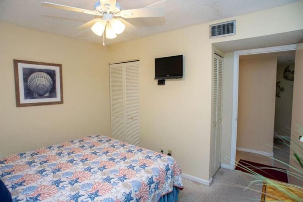 Unit 7206 - Ocean Racquet Club