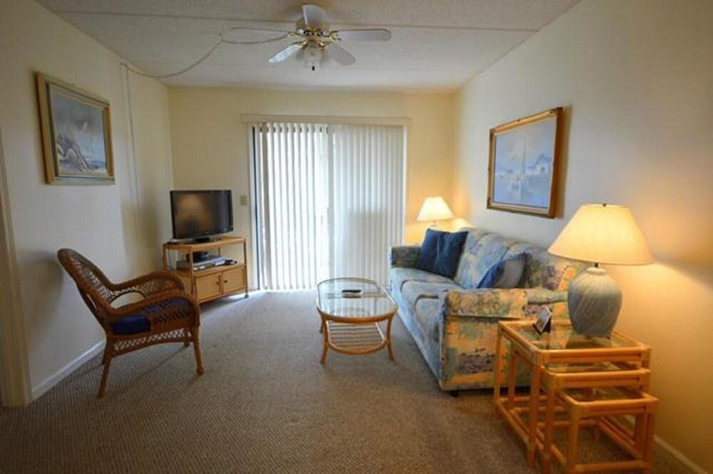 Unit 6206 - Ocean Racquet Club