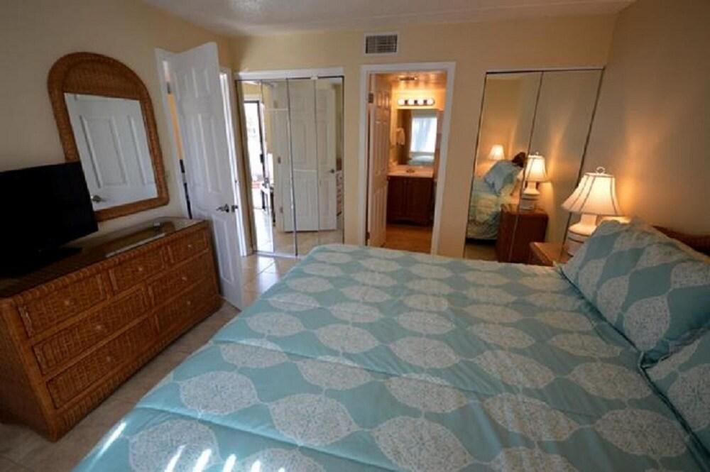 Unit 4102 - Ocean Racquet Club