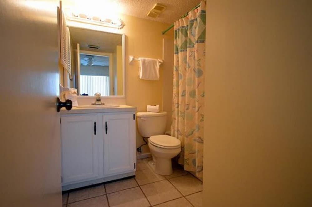 Unit 8204 - Ocean Racquet Club