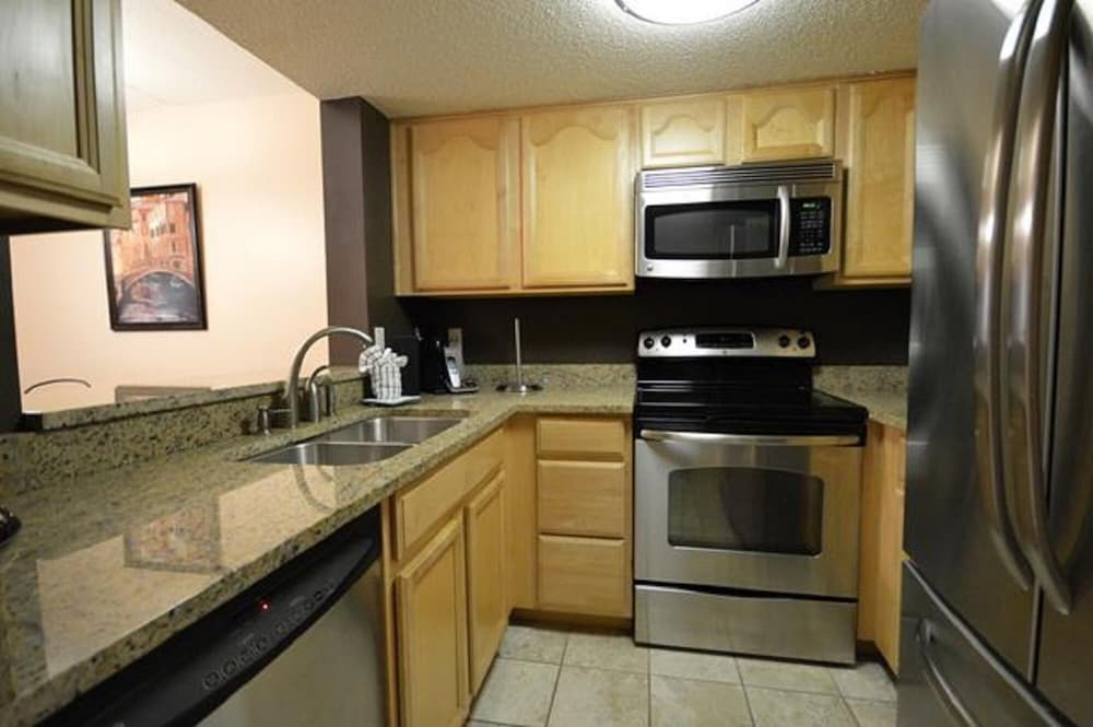 Unit 6106 - Ocean Racquet Club