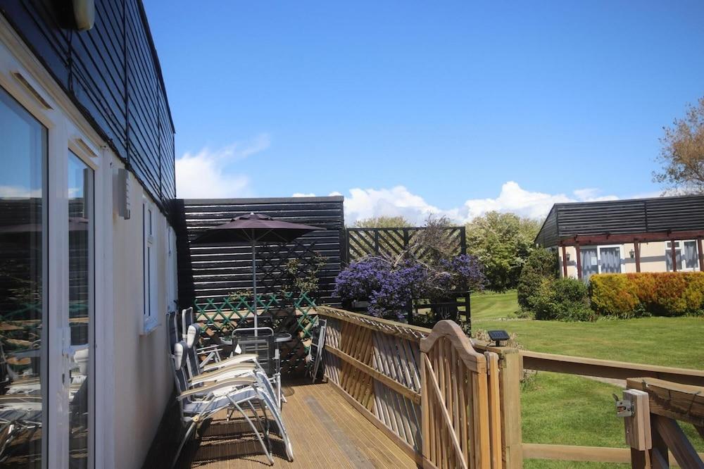 7A Medmerry Park 2 Bedroom Chalet