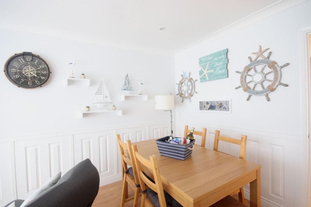 43B Medmerry Park 2 Bedroom Chalet