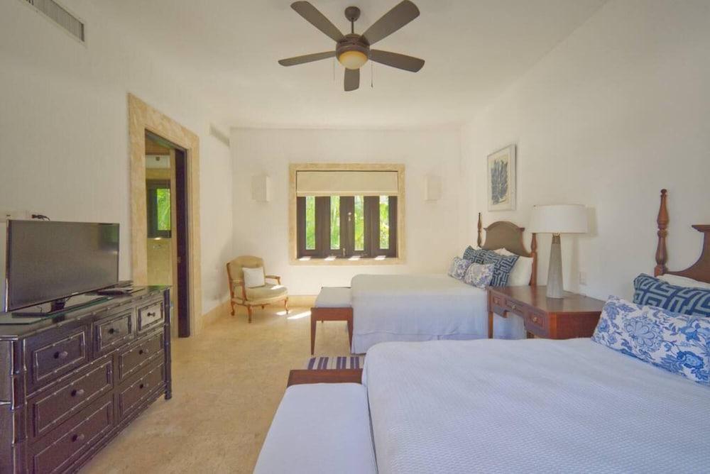 Dramatic Luxury Villa With Golf and Ocean View Walking Distance From the Beach