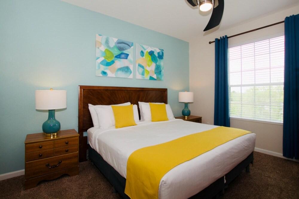 Vista Cay Standard 3 Bedroom Condo 3091