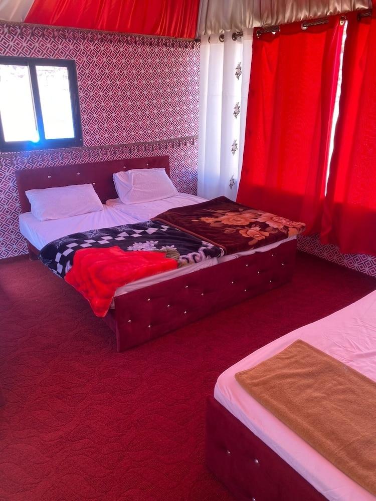 Wadi Rum Safari Camp & Trips