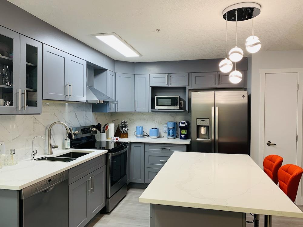 Luxurious One Bedroom Suite WindTower