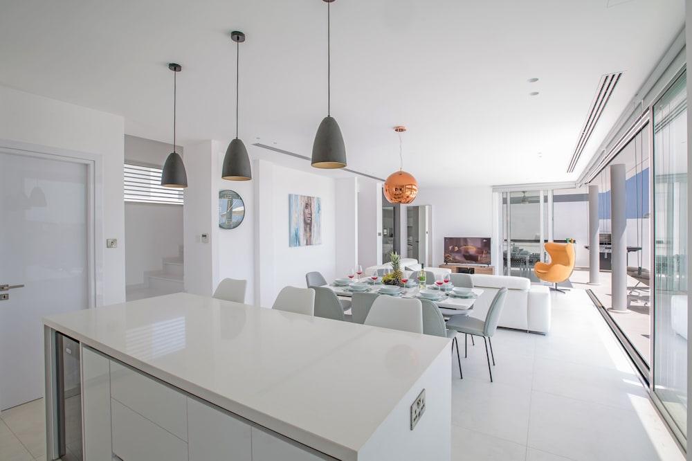 Protaras Holiday Villa Bp13