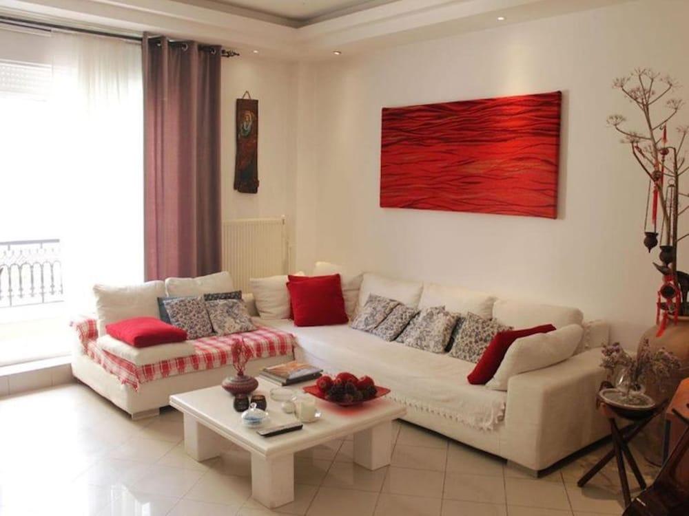 the Cosy Modern and Comfortable Apartment in the Heart of Heraklion City Centre