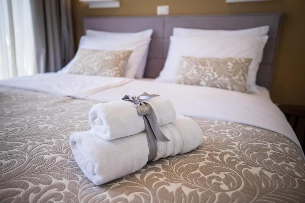 Penthouse Suite Arben