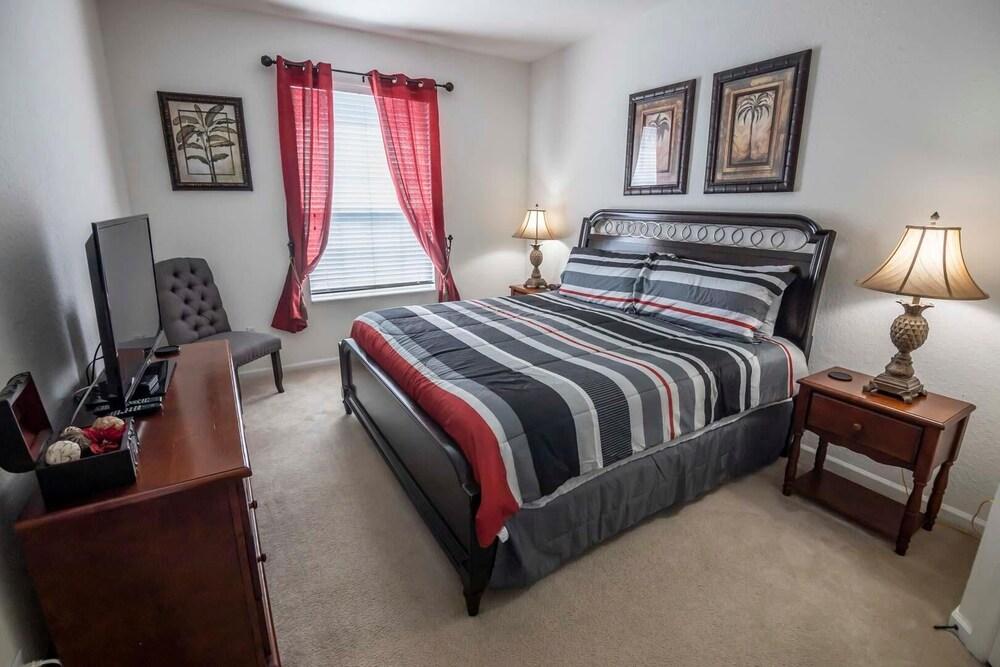 Karen's Windsor Hill's Resort Condo