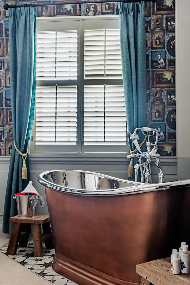 Hare & Hounds Newbury