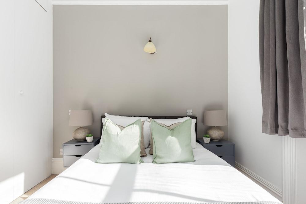 The Kensington Apartments