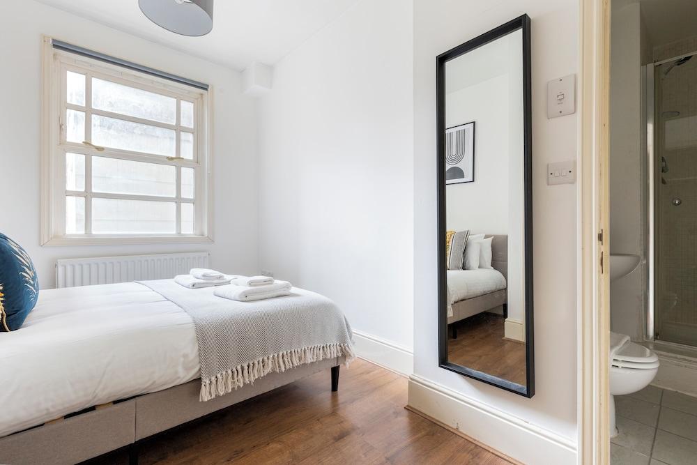 Premium 2 Bed Apartment in Haggerston