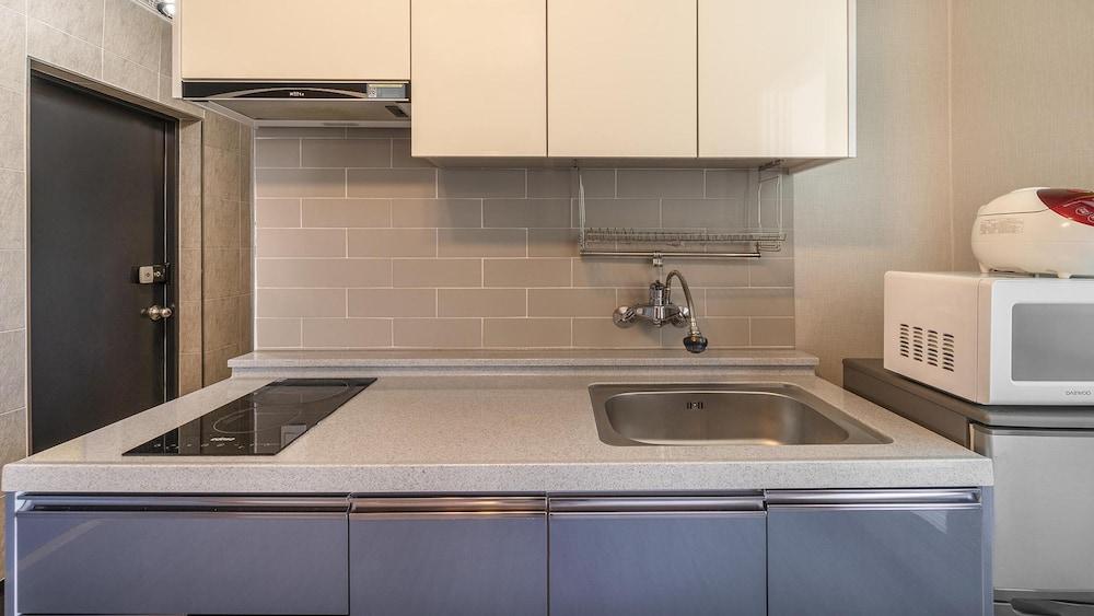 Gangneung Basecamp Pension