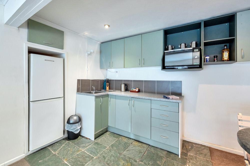 Rustic 1br in Kohimarama Parking & Wifi