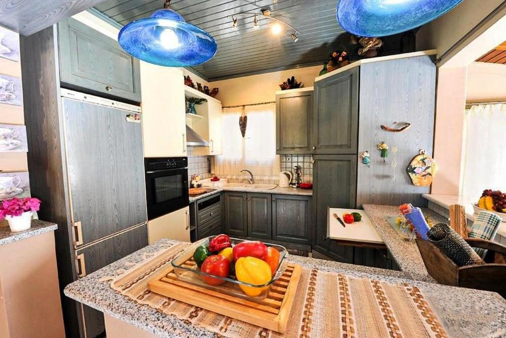 Dimitris Cottage in Apergatika