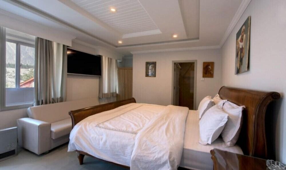 Gawalmandi Serenity Hotel