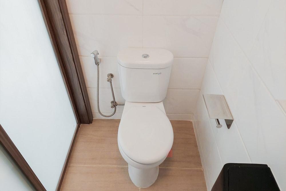 Gorgeous and Comfy Studio Sky House BSD Apartment