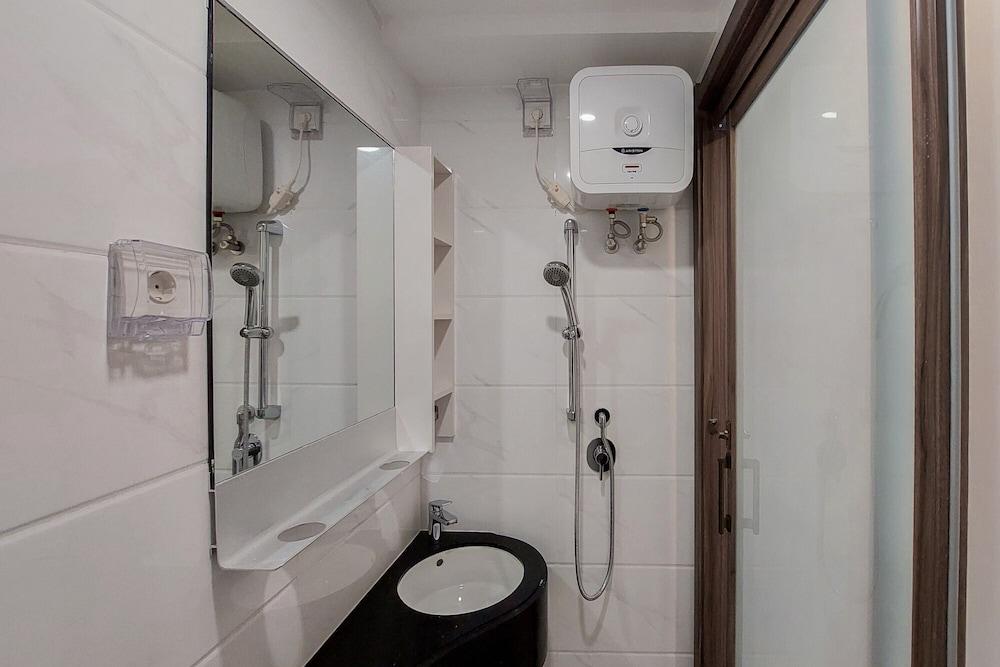 Nice and Comfy Studio Sky House BSD Apartment