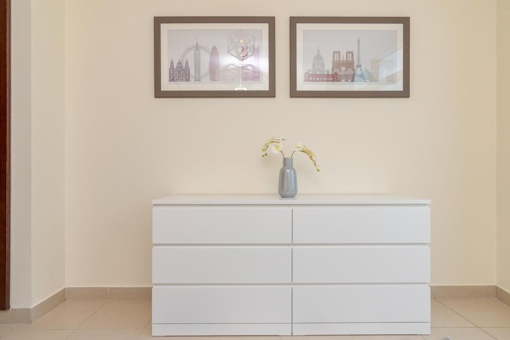 Lux BnB 2BD Amazing Burj View