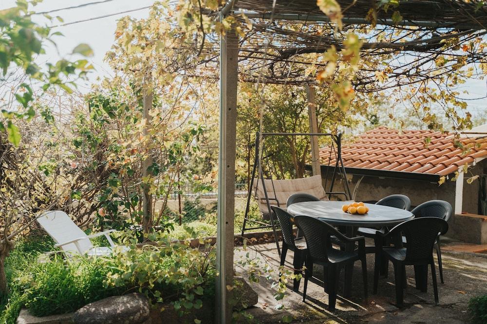 Remarkable 4-bed Apartment in Joppolo