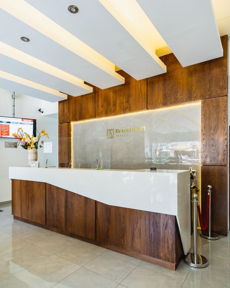 Hotel Revolución
