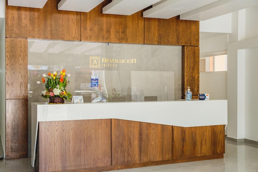 Hotel Revolución