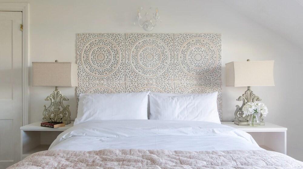 Tranquil Beachfront Beautiful 2-bed Apartment