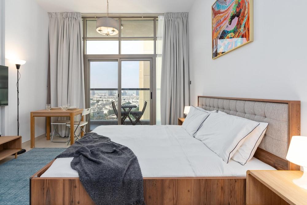 Lux BnB Studio Al Furjan