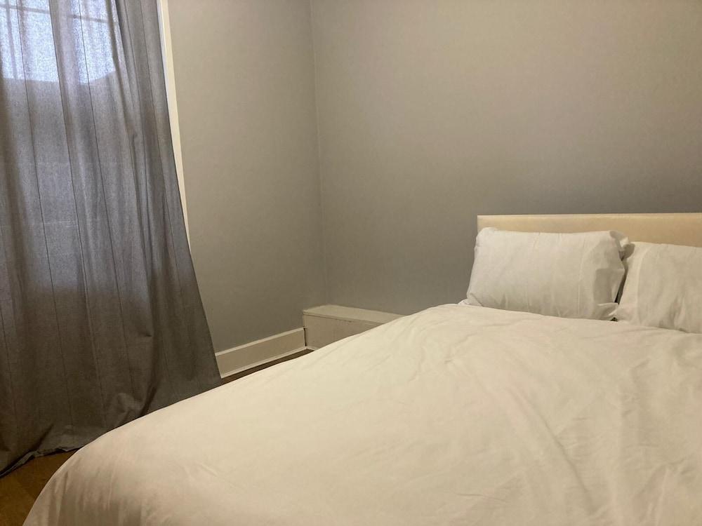 Three Bed Two Bath Apartment in London