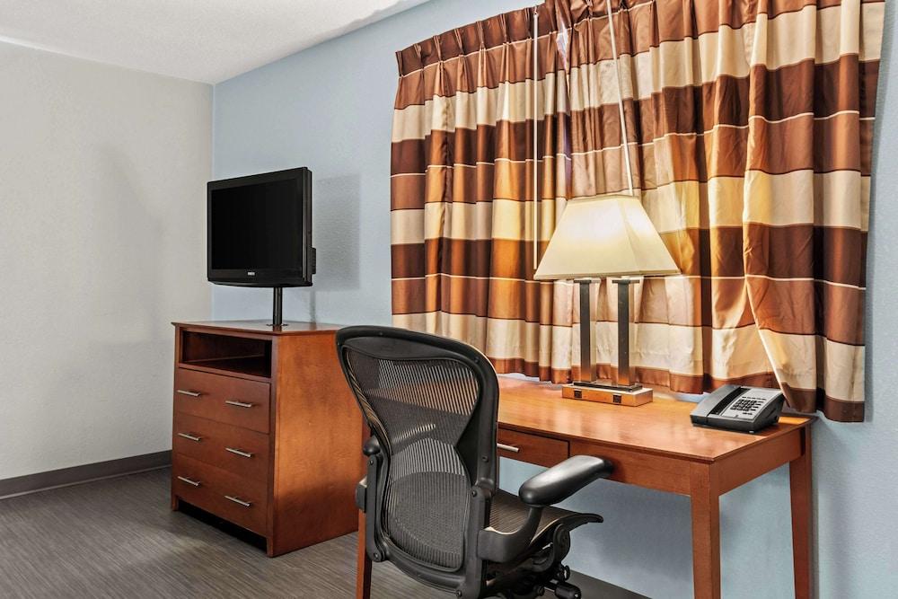 Americas Best Value Inn Carlisle