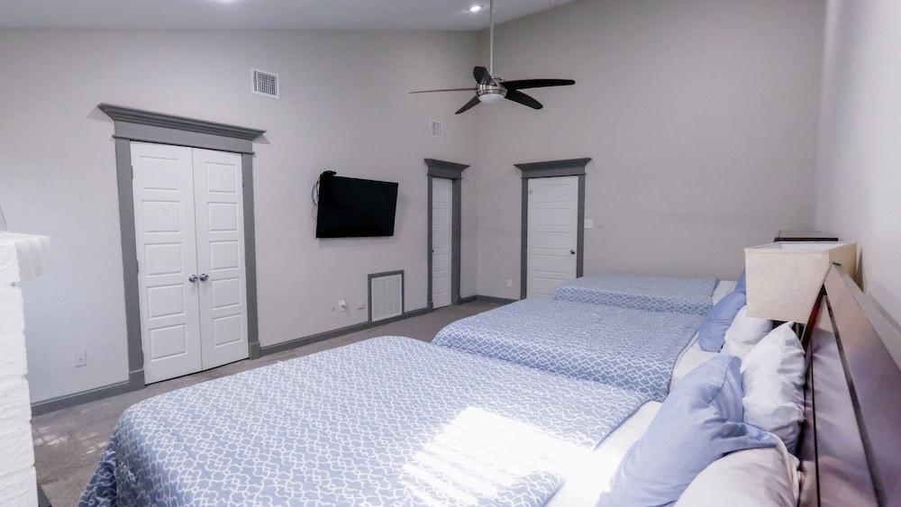 3Bdrm 3.5Bath 7Beds - NRG GRB MM-Park