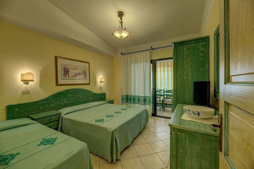 Cala Viola Residence con piscina