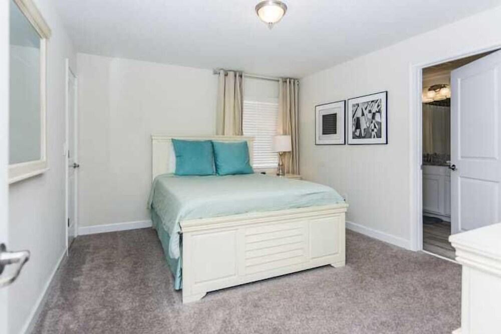 3165 PP - Storey Lake - 5bd Top Rated Resort