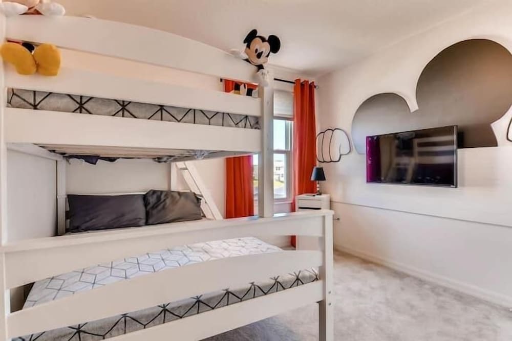 3219 TC - Compass Bay - Great 4 Beds Townhome