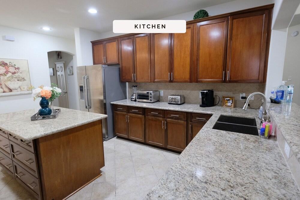 6Bdrm 4Bath 12Beds - West Houston - Katy