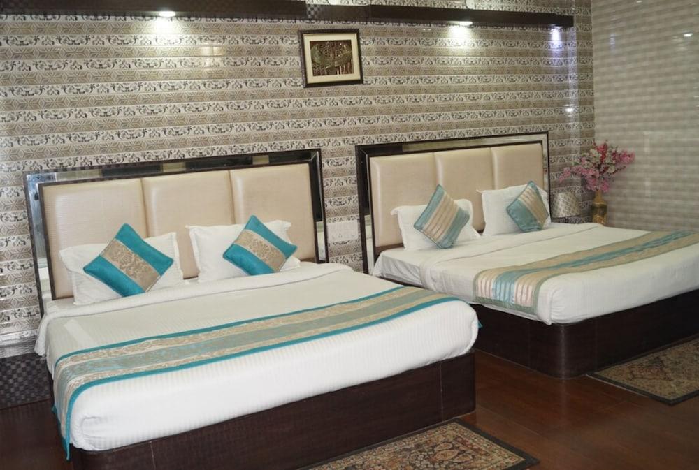 Goroomgo The Etiler Katra