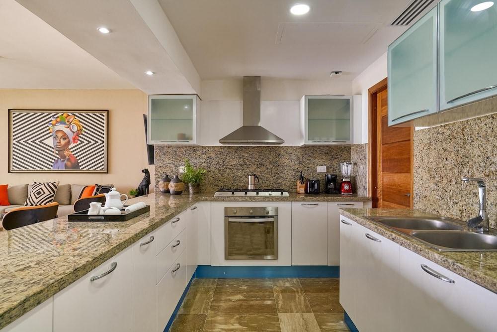 Luxury Beachfront Condo A-101