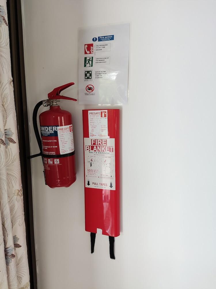 2-bed Apt, Sleeps 5, Near Beau Vallon Beach