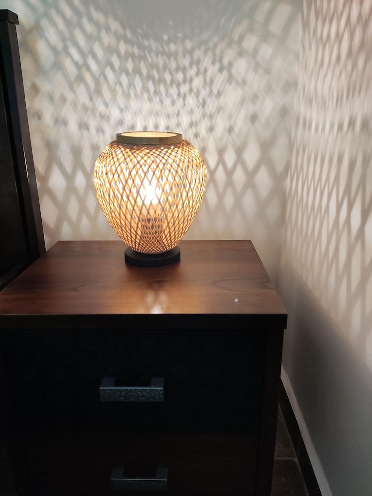 2-bed Apt, Sleeps 5, Near Beau Vallon Beach