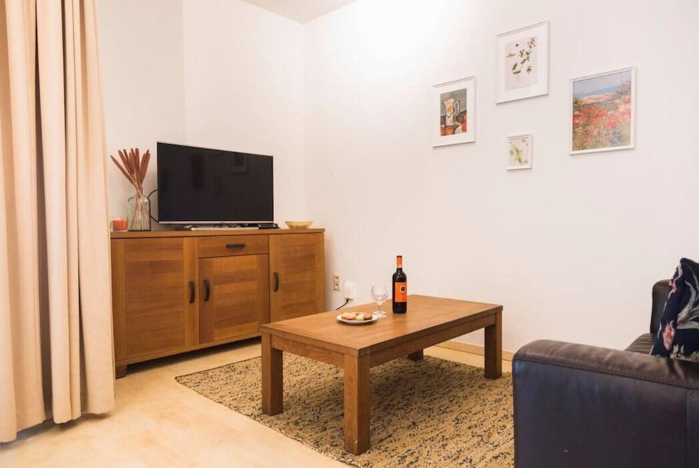 Theatre Royal Residence