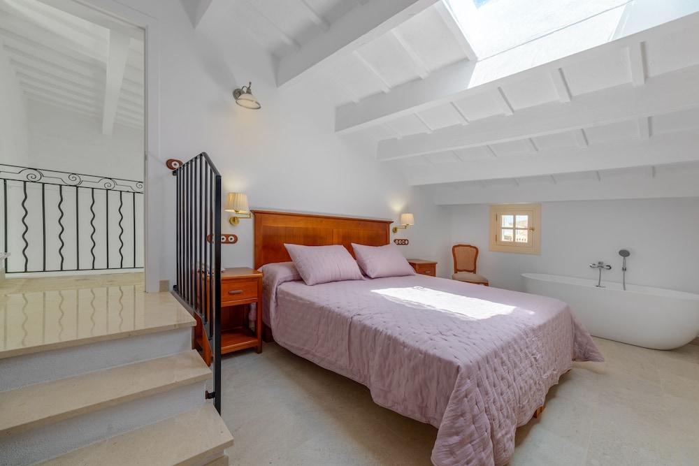 Seranova Luxury Hotel - Adults Only