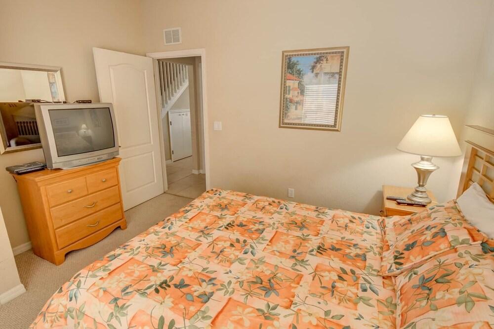 John's Coral Cay Townhouse