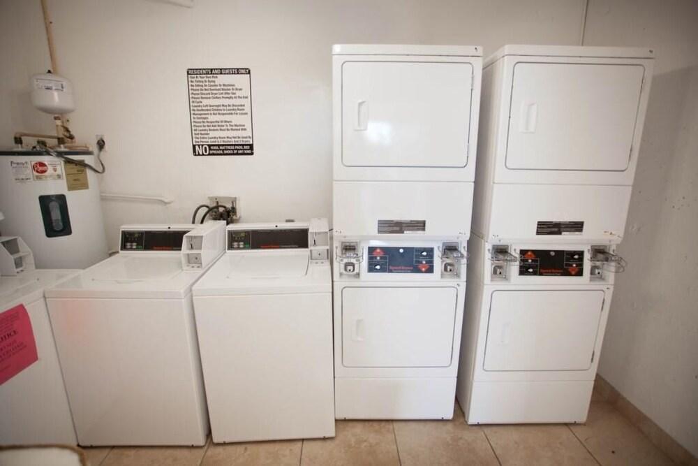 Fred's Estero Beach & Tennis Condo