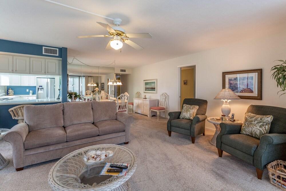 Nita's Sea Isles Condo